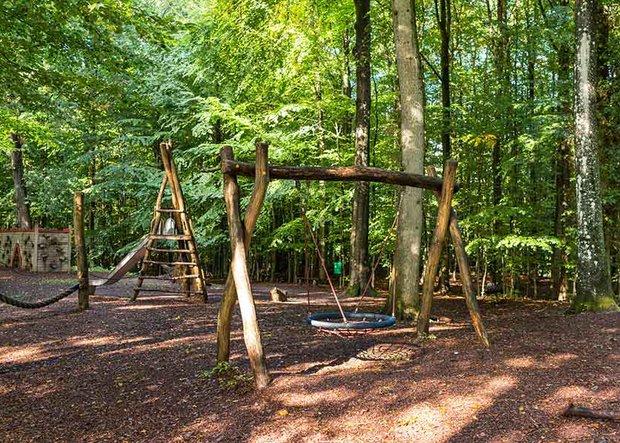 Wald- und Abenteuerspielplatz im Friedeholz
